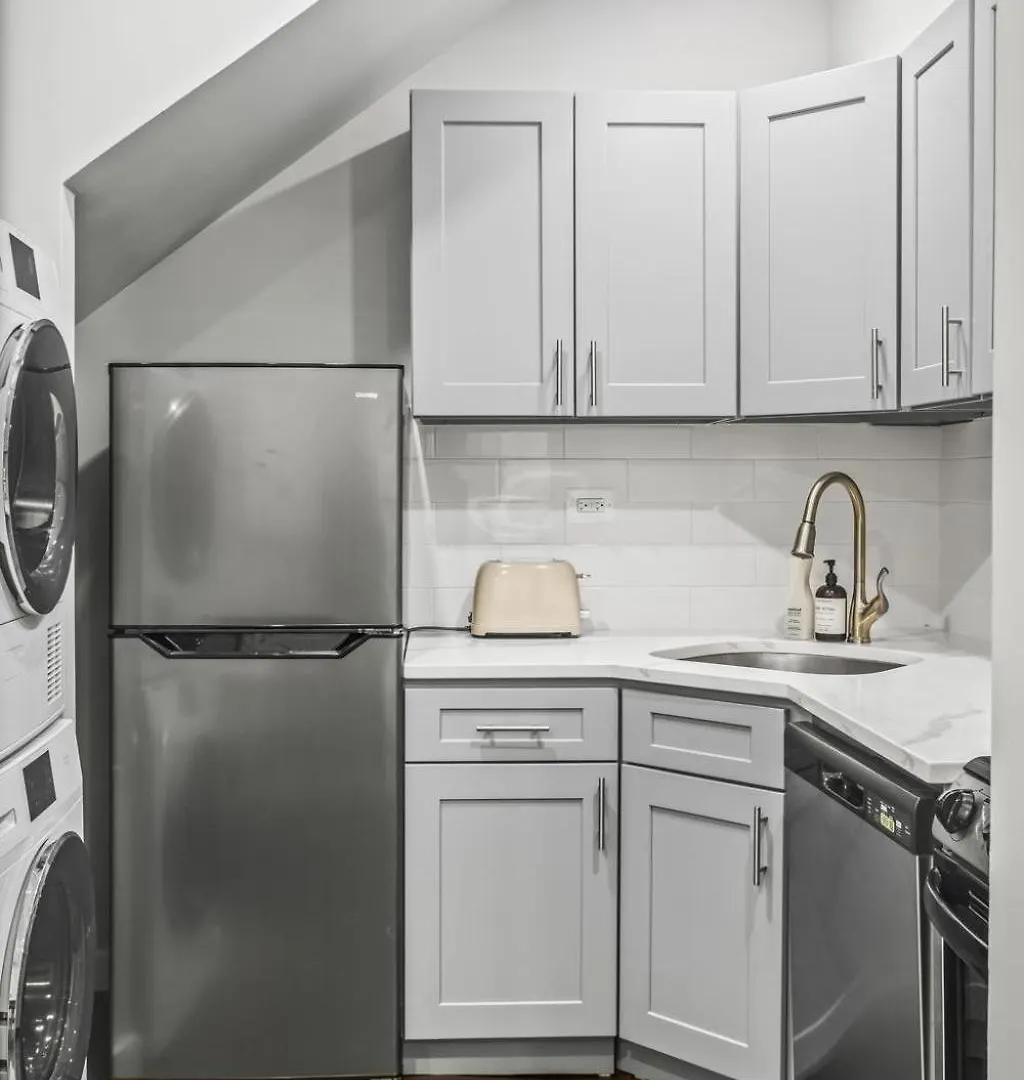 Cozy Corner 2 Bd 1 Bath Apartment New York