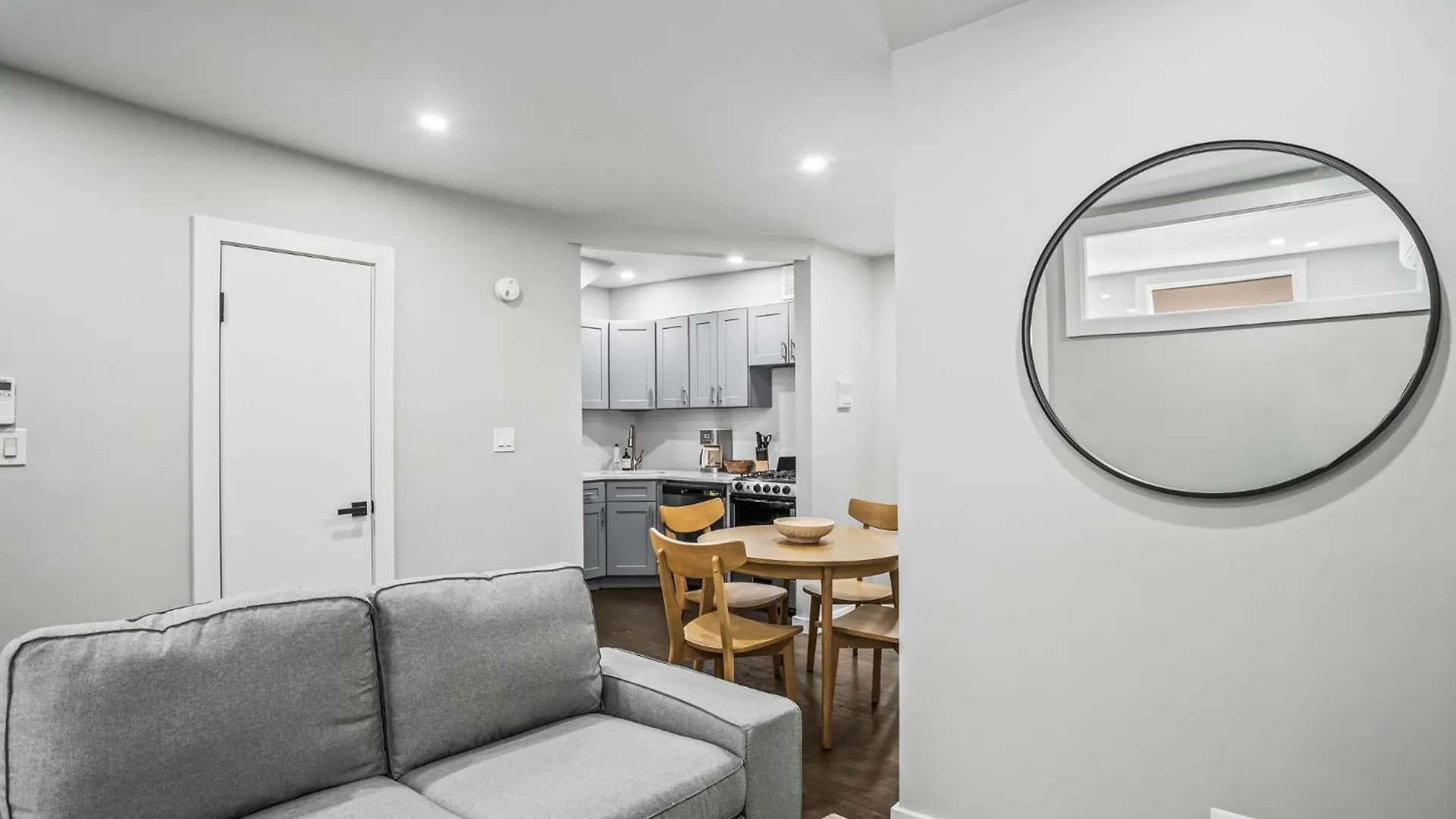 Cozy Corner 2 Bd 1 Bath Apartment New York