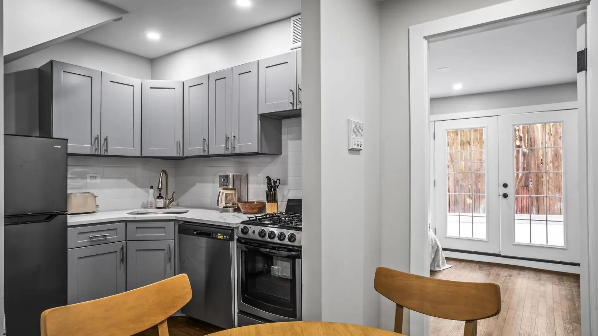 Cozy Corner 2 Bd 1 Bath Apartment New York United States
